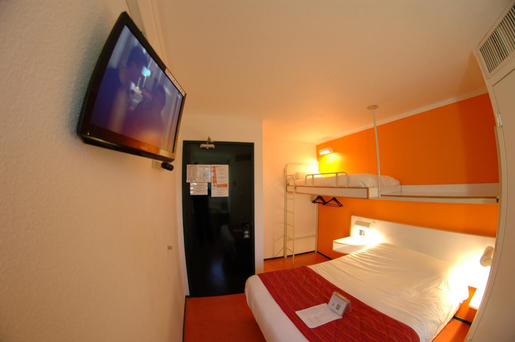 Hotel Eco Relais - Pau Nord Lons Стая снимка